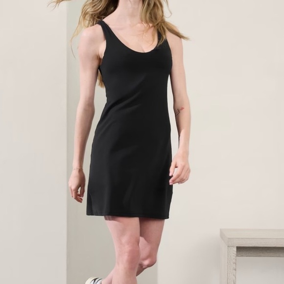NWT Athleta On My Way Black Dress Size L - Picture 1 of 6